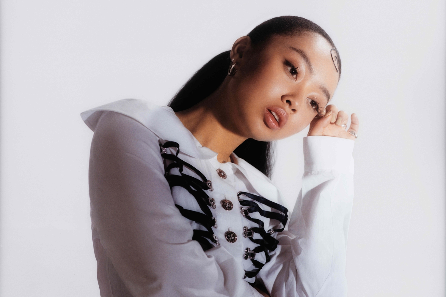 Griff marks Sabrina Carpenter support announcement with new single ‘Anything’