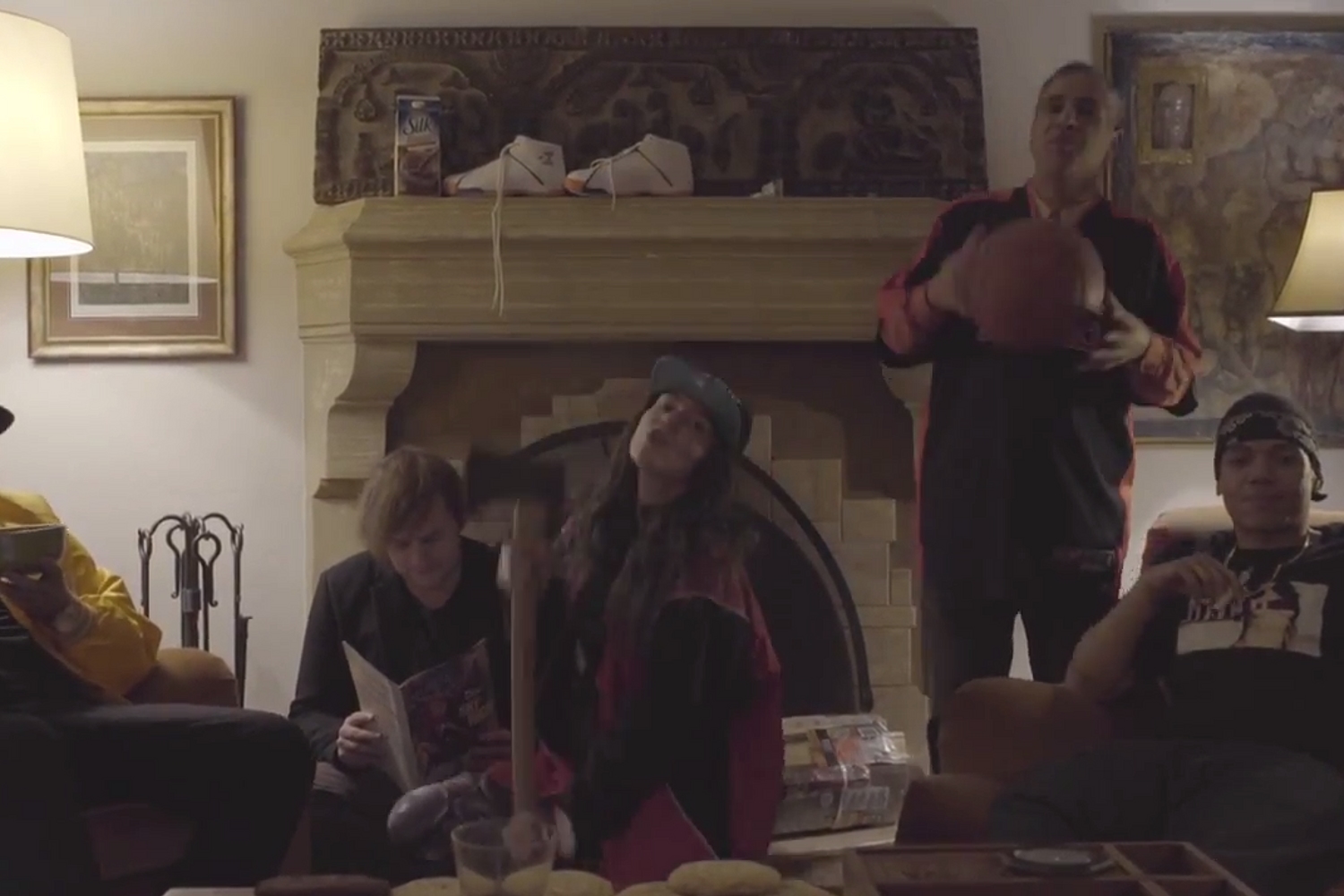 Grimes shares family holiday song, ‘Christmas Song II (grinch)’
