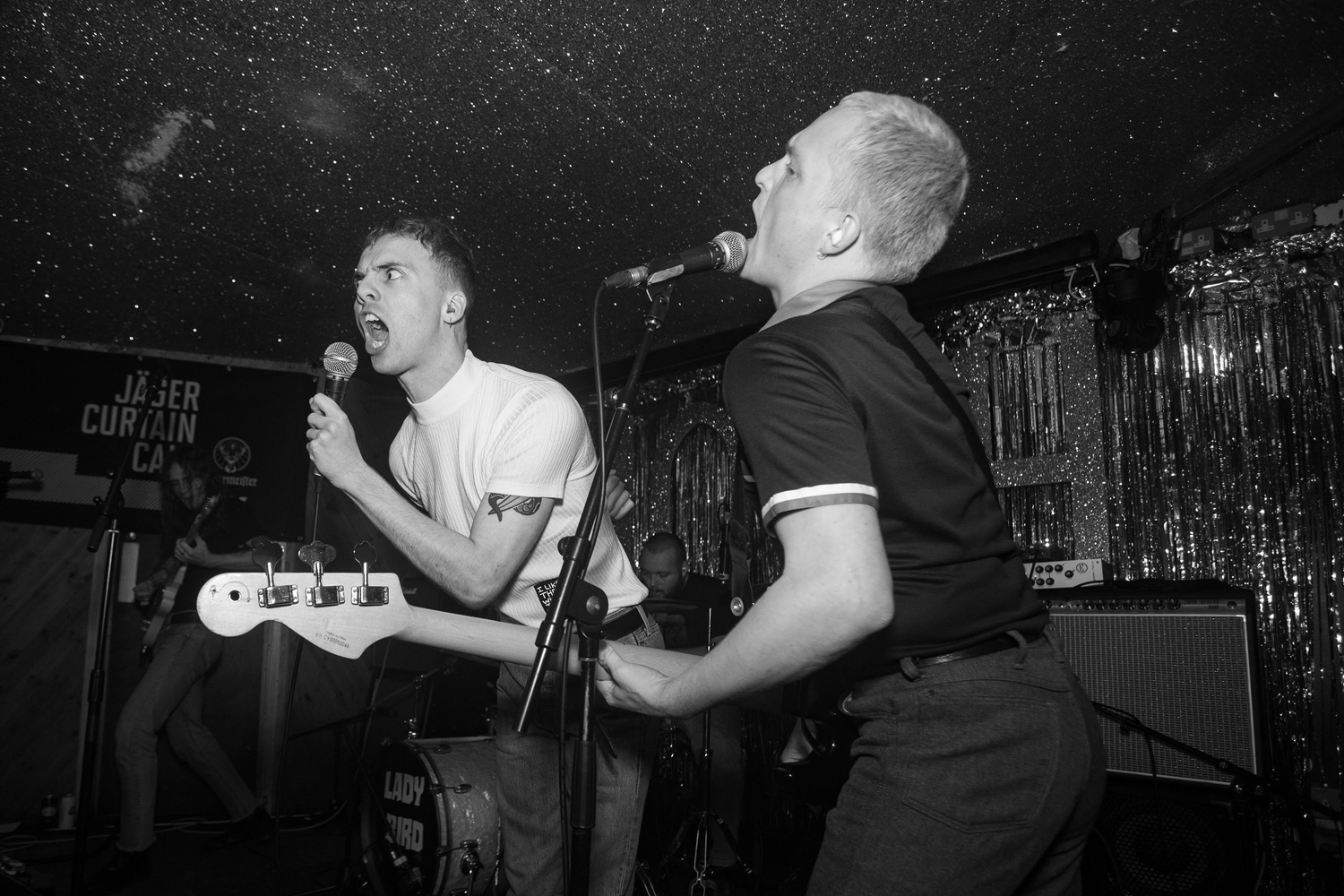 Lady Bird bring big energy and a piano sing-along to Moth Club for Jäger Curtain Call
