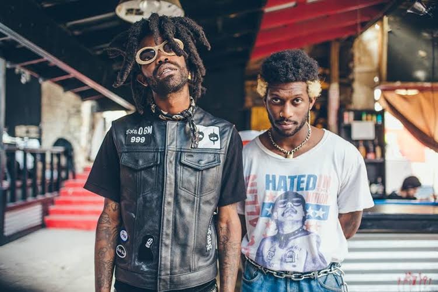 Ho99o9 share ultraviolet-drenched ‘Blood Waves’