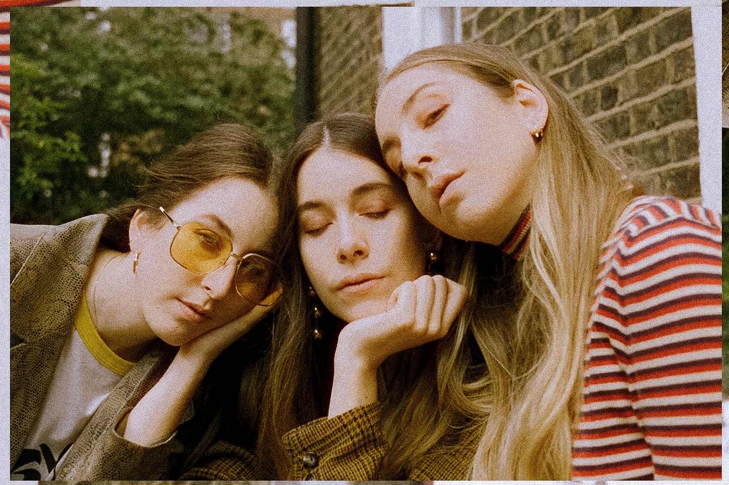 Sisters, Ledge: Haim