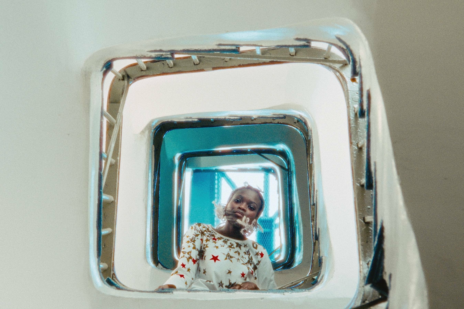 Hannah Jadagu - Aperture