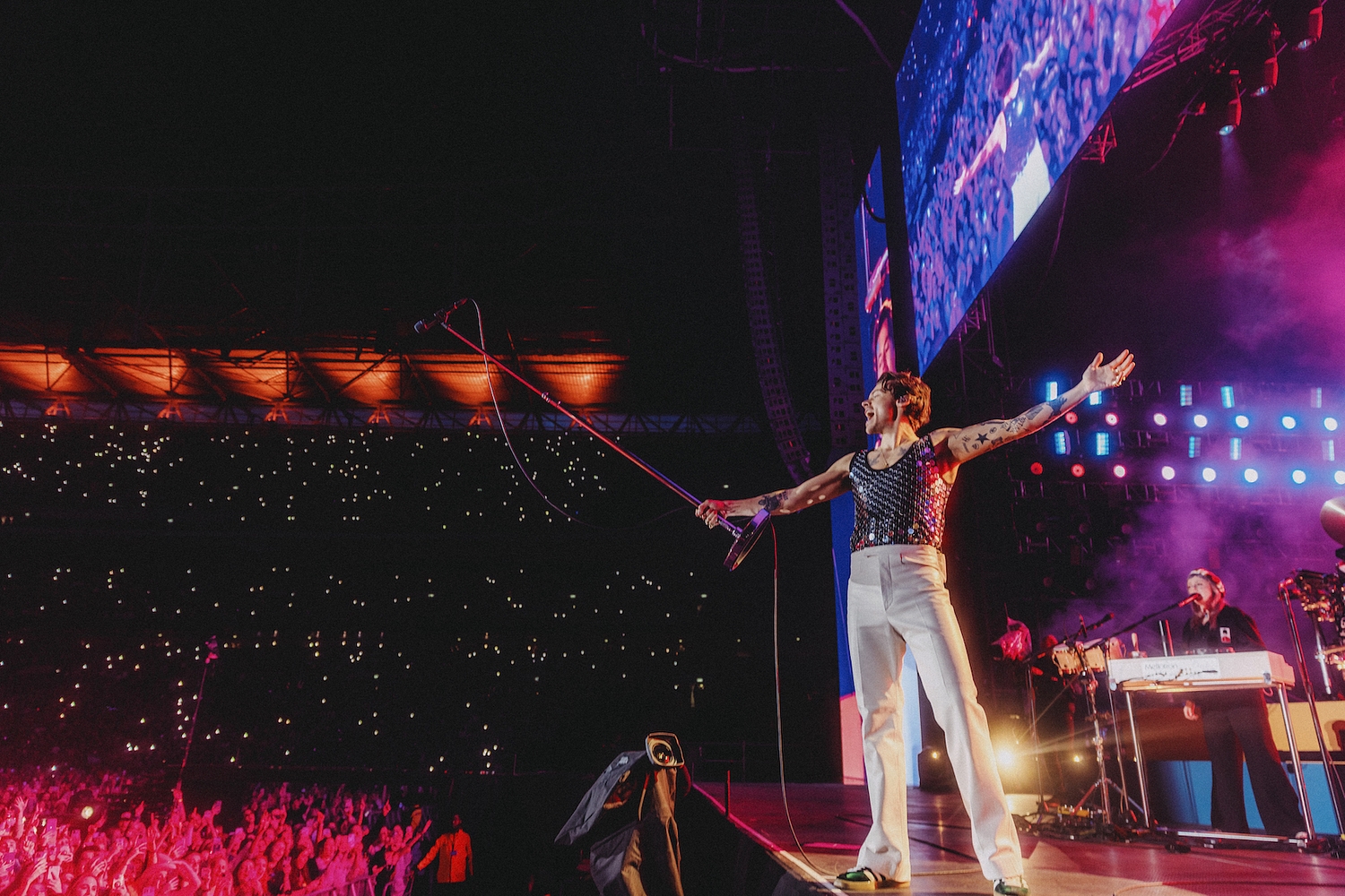 Harry Styles, Wembley Stadium, London review • DIY Magazine