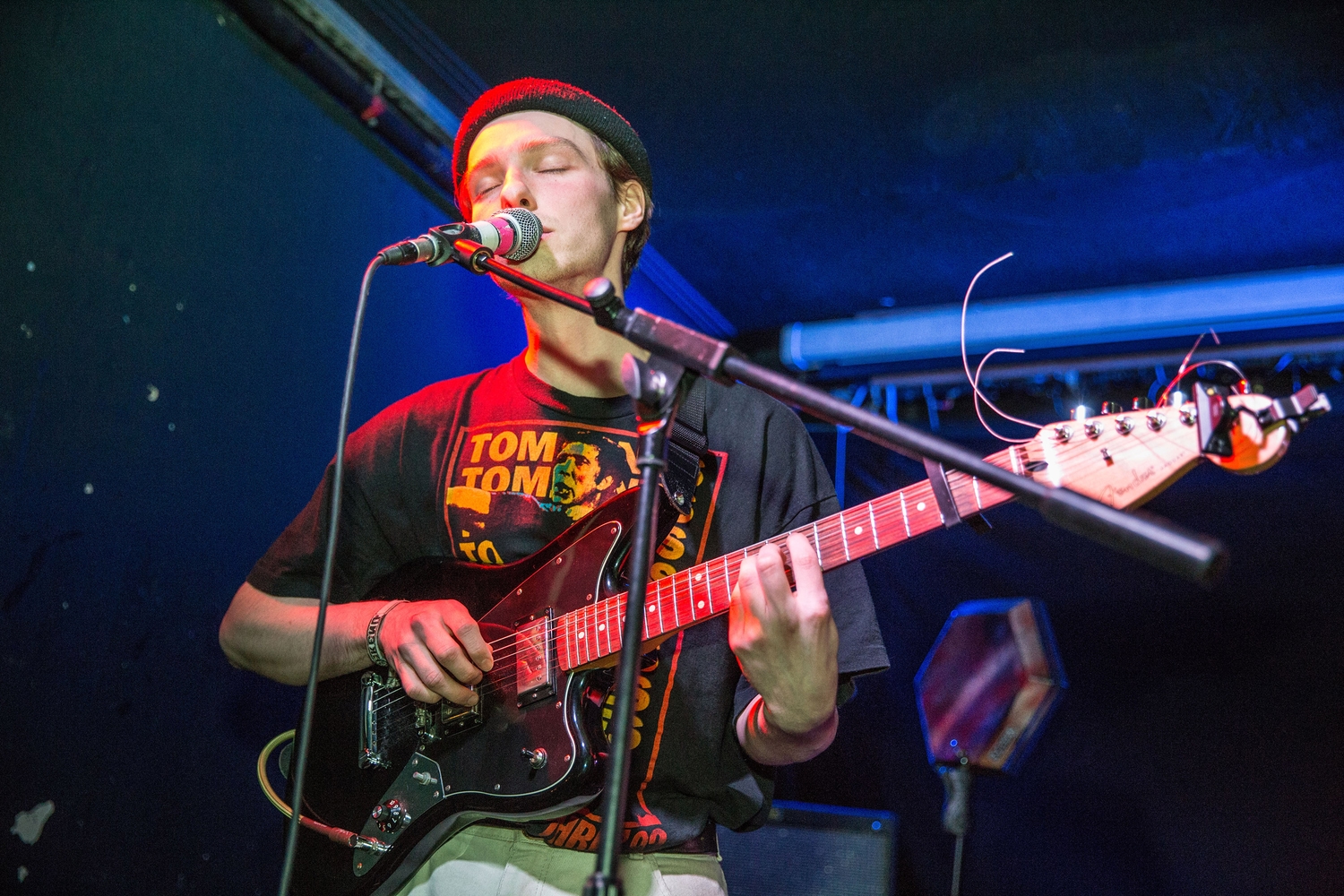 Sweat, Her’s and Azusena keep the Hello 2017 juggernaut running at The Old Blue Last