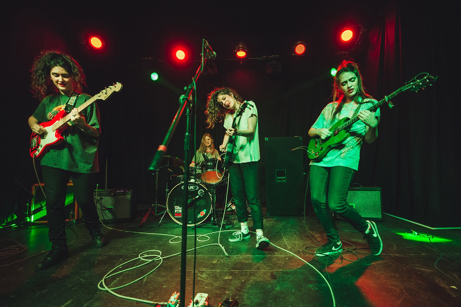 Hinds, Boston Arms, London