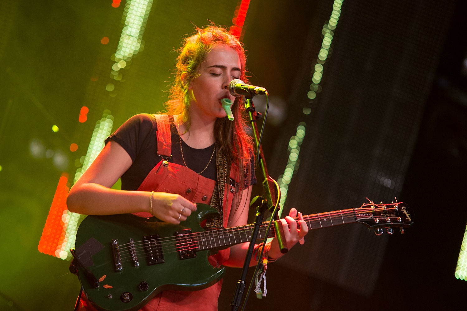 Hinds perform a raucous set on Glastonbury's John Peel stage
