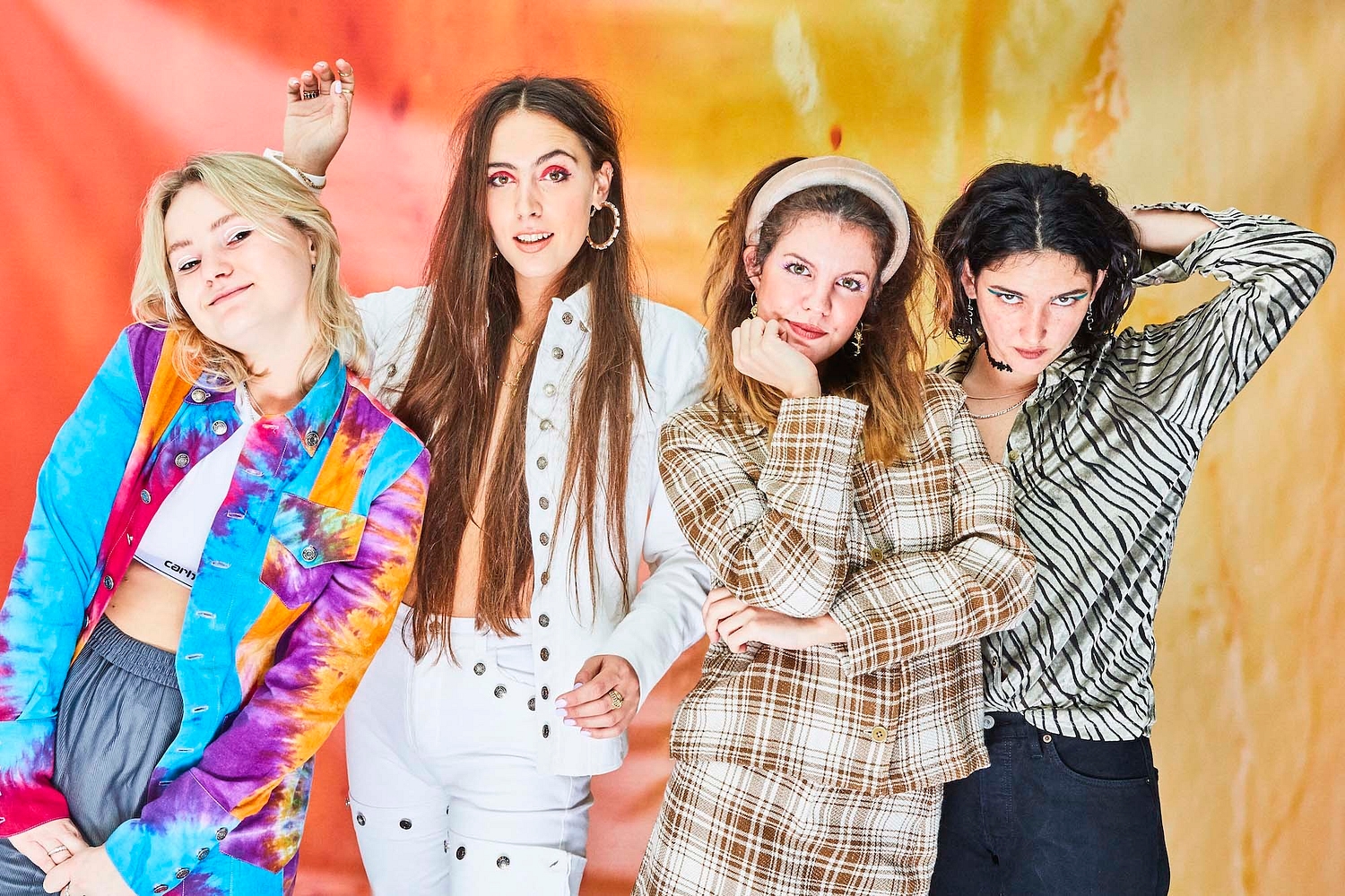 Hinds return with 'Riding Solo'