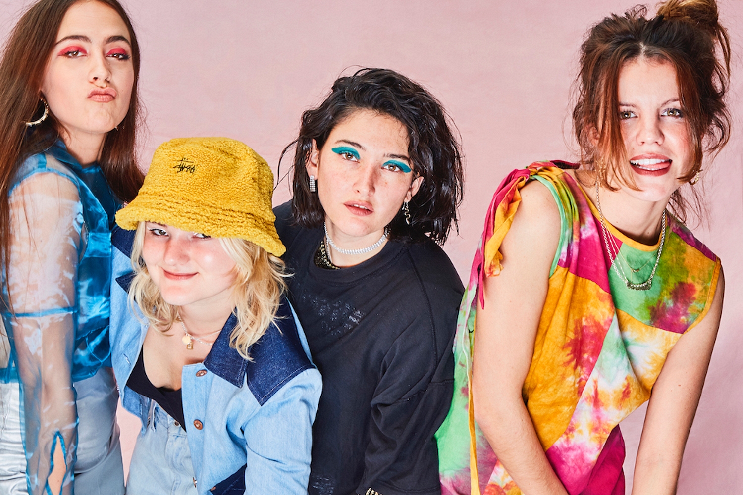 Hinds announce new album ‘The Prettiest Curse’