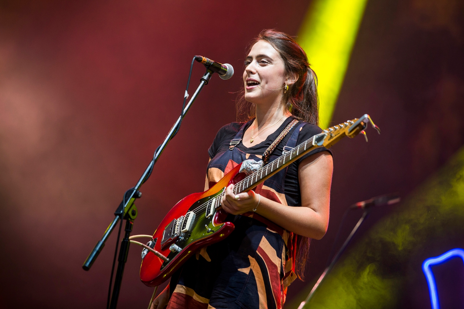 Hinds are right at home at Reading 2016