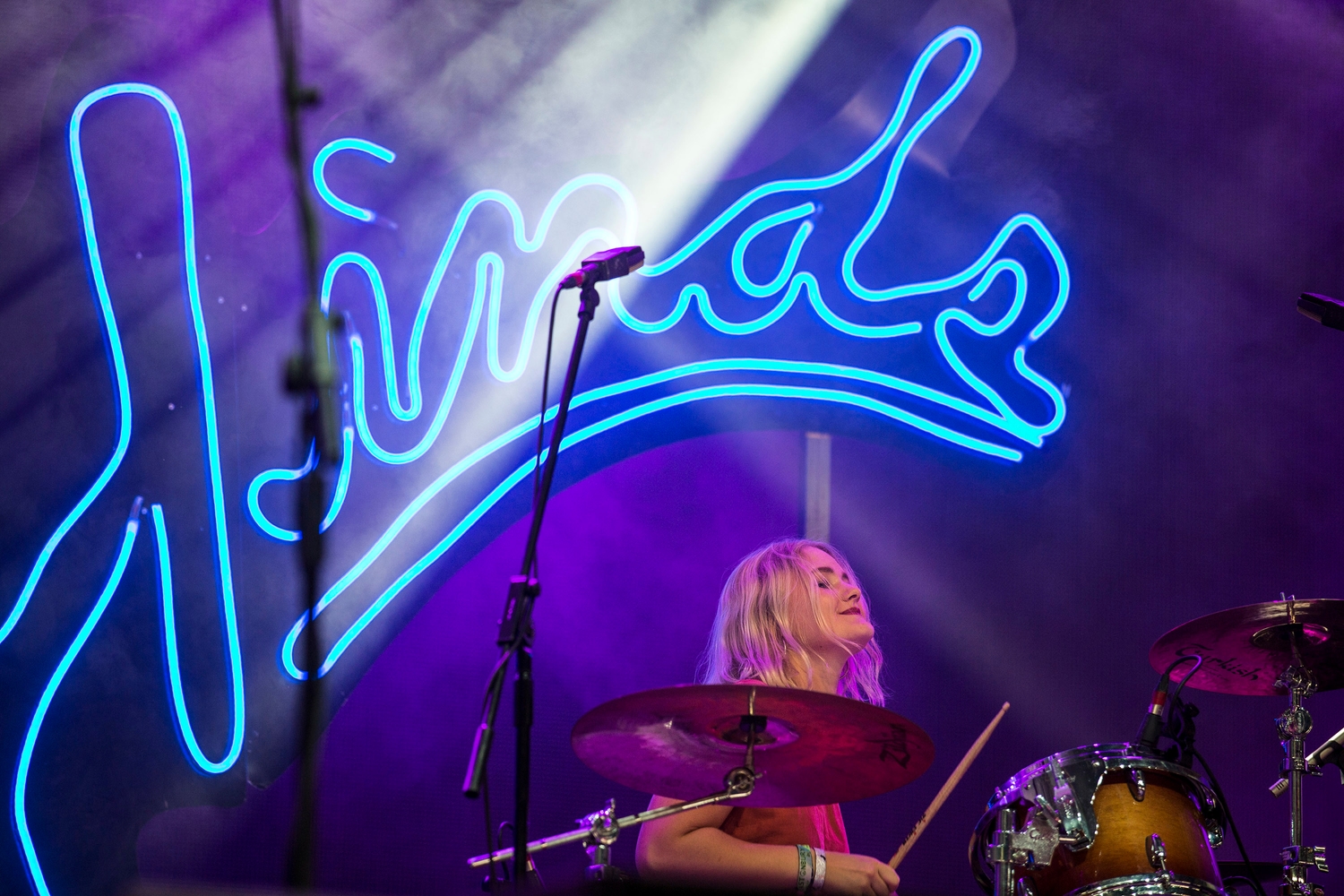 Hinds are right at home at Reading 2016