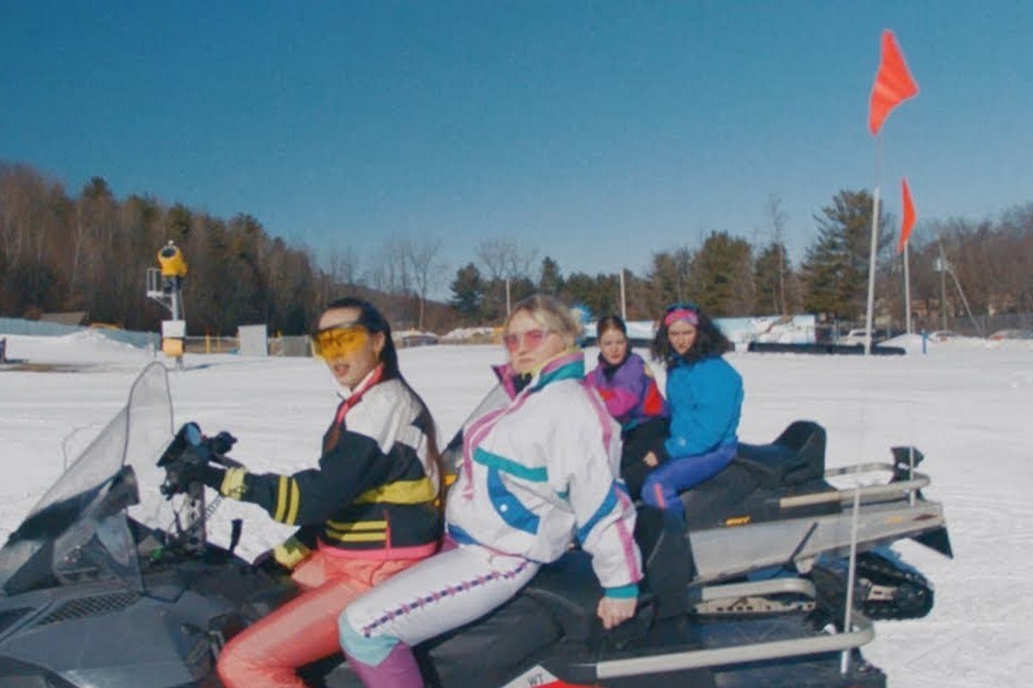 Hinds take to the ski slopes in their video for ‘The Club’
