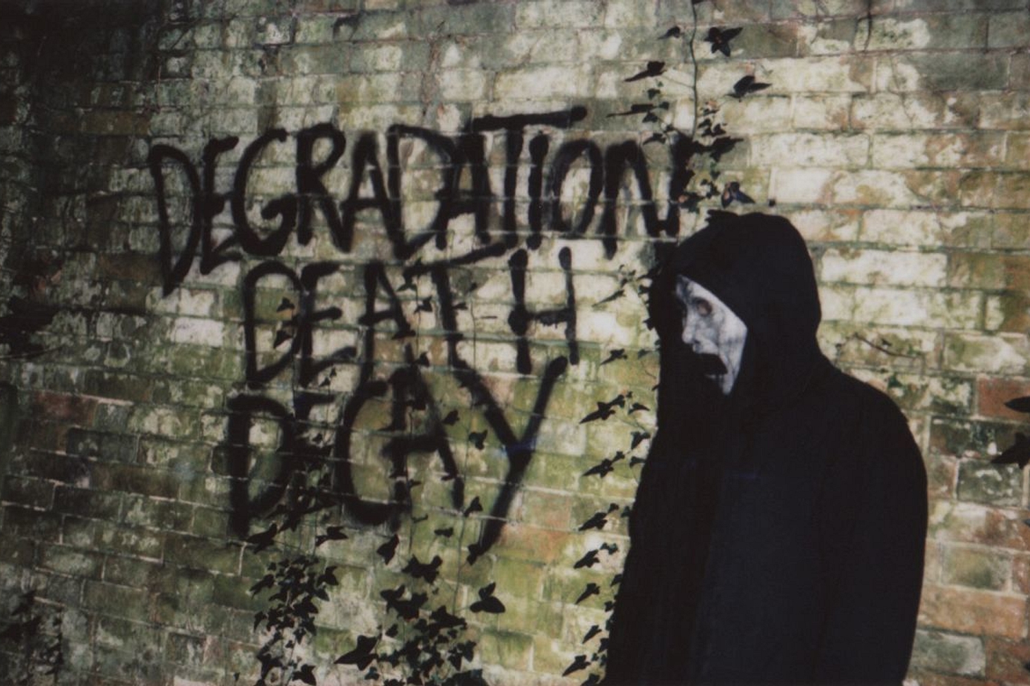 Creeper’s Ian Miles shares new track ‘Overwhelmed’