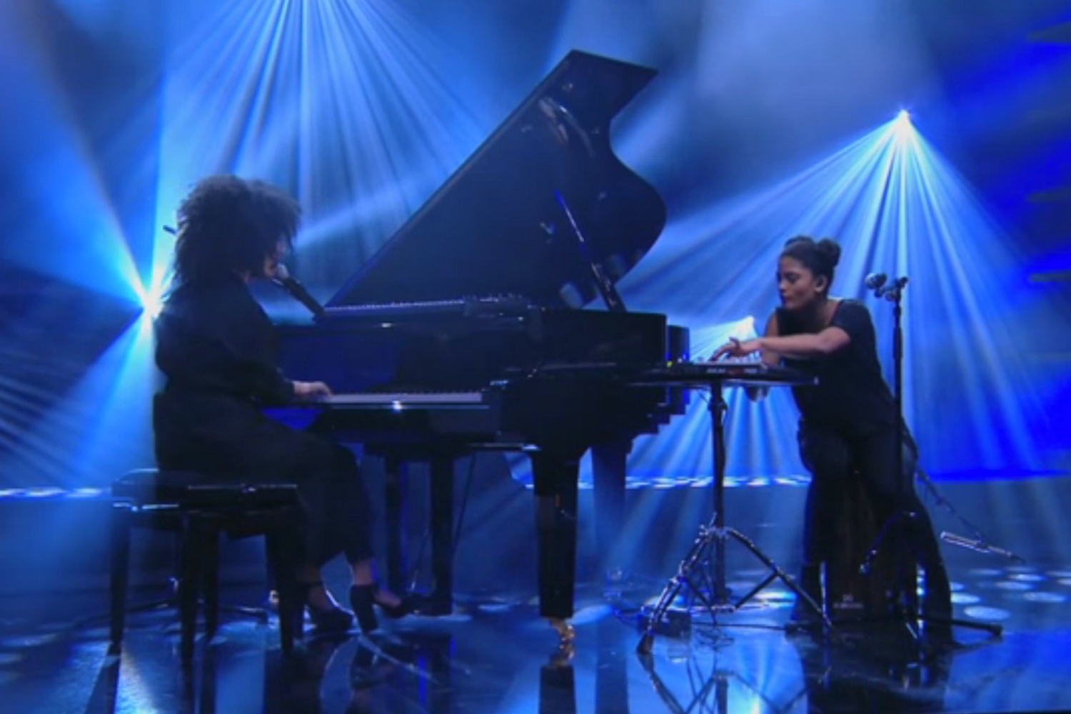 Watch Ibeyi perform ‘River’ on French TV
