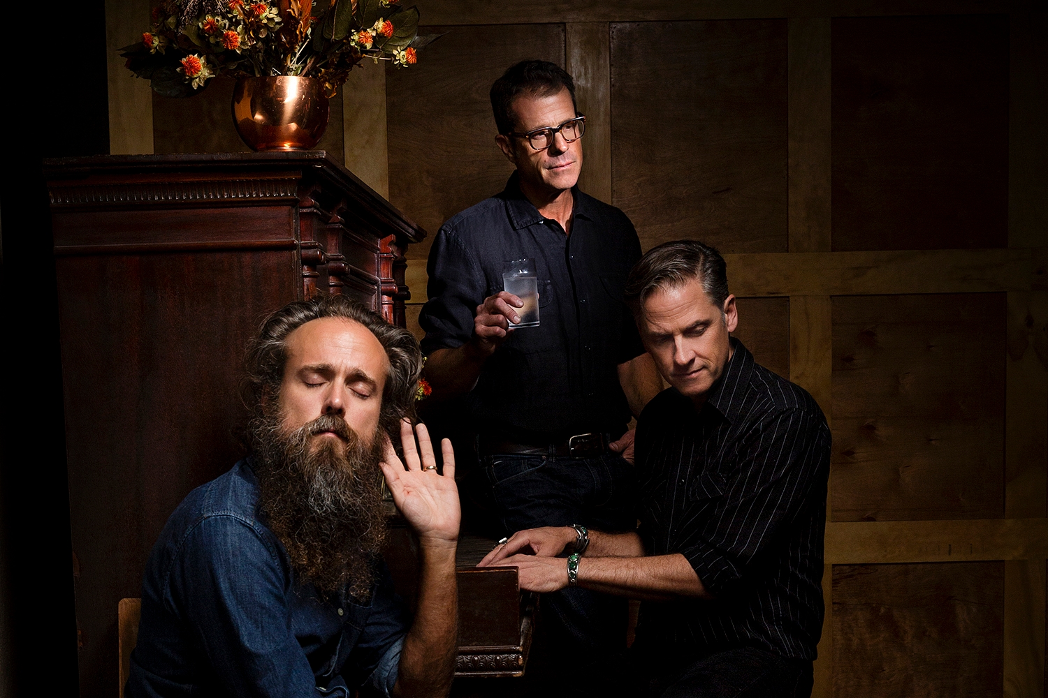 Calexico and Iron & Wine announce collaborative album ‘Years To Burn’