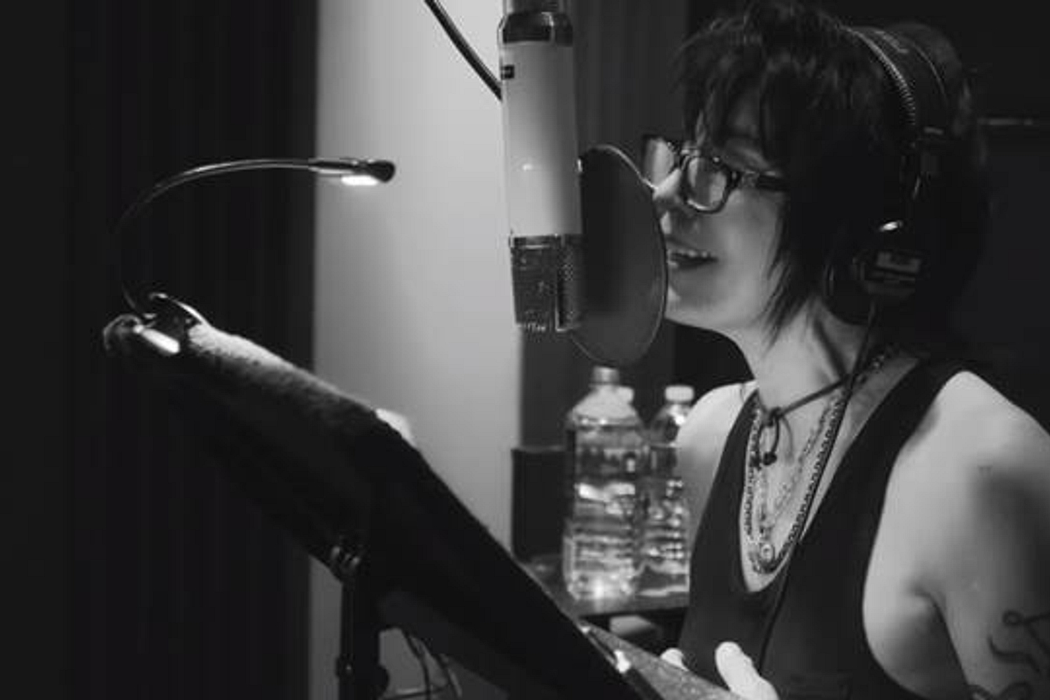 Joan Jett covers T.Rex’s ‘Jeepster’