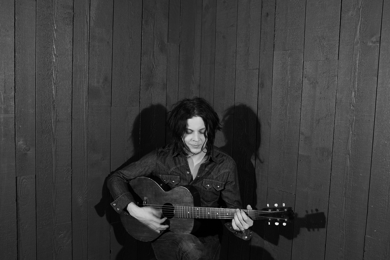 Jack White shares new/old Raconteurs, with stripped-back ‘Carolina Drama’