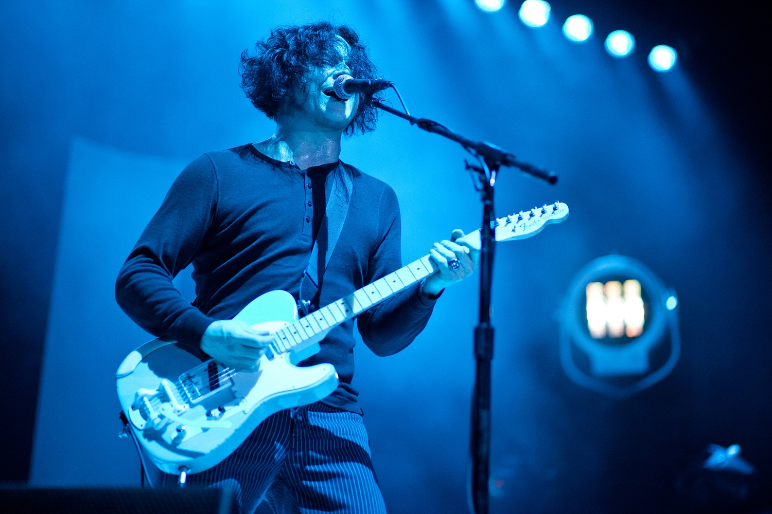 Jack White covers The Stooges, Beck during Dublin gig