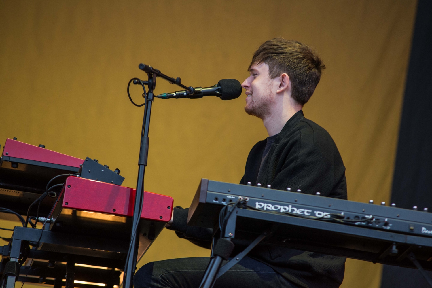 James Blake debuts ‘Radio Silence’ track, says it’s from his new album