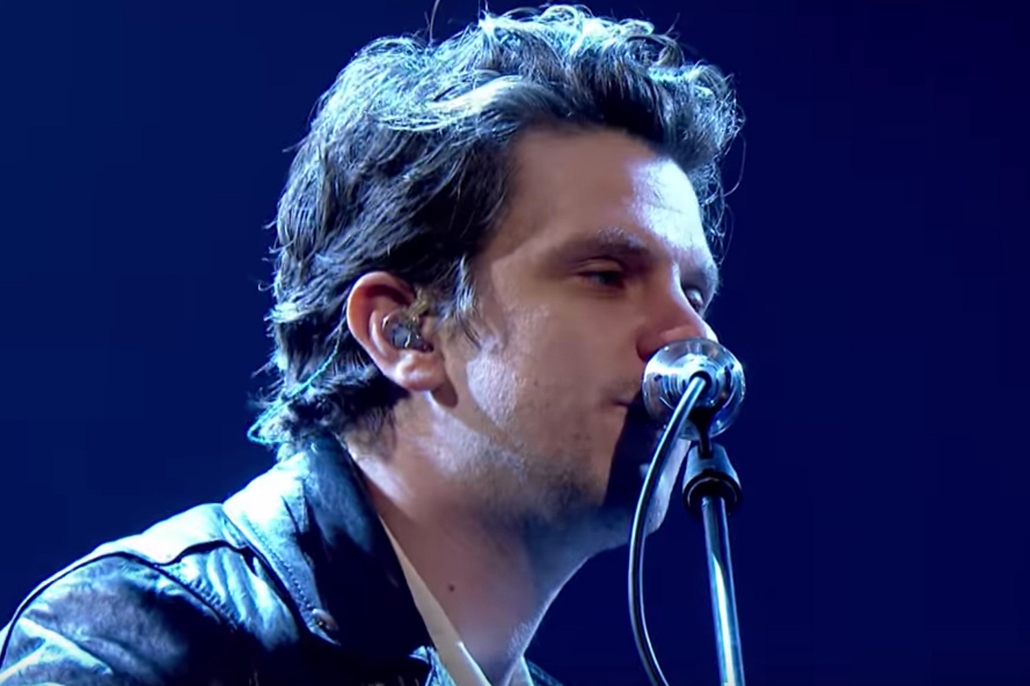 Jamie T brings ‘Power Over Men’ to Jools Holland