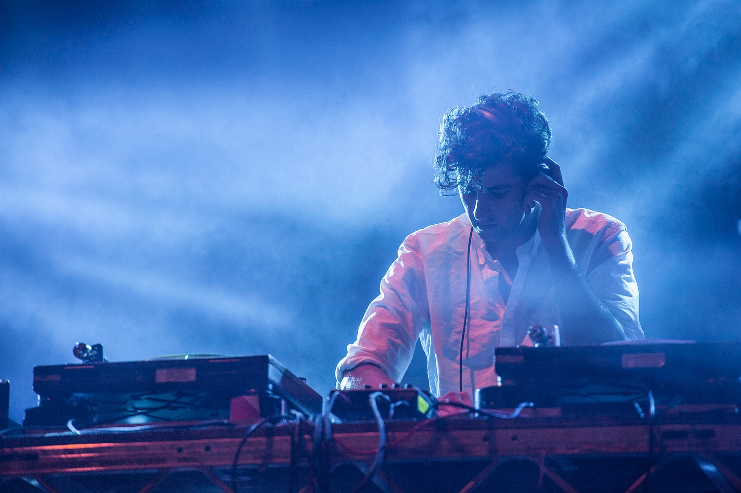 Jamie xx lights things up at Reading 2015