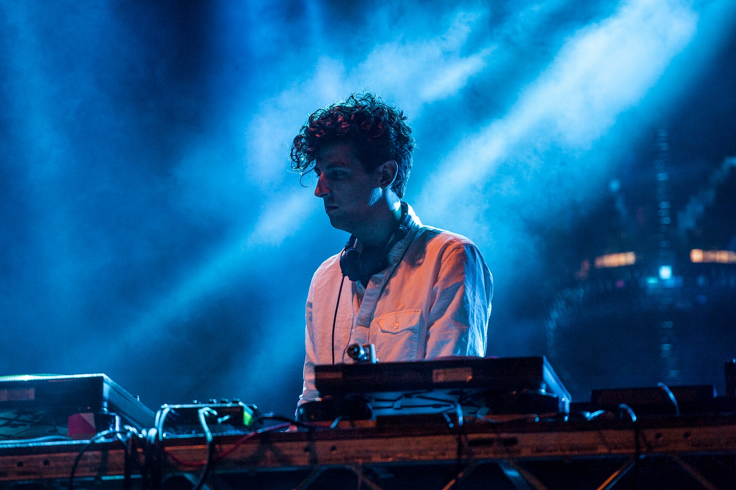 Jamie xx lights things up at Reading 2015