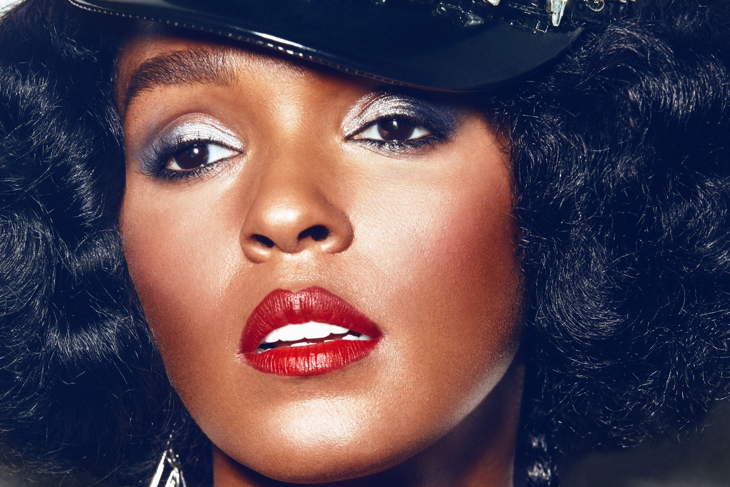 Watch Janelle Monáe perform songs from ‘Dirty Computer’ live