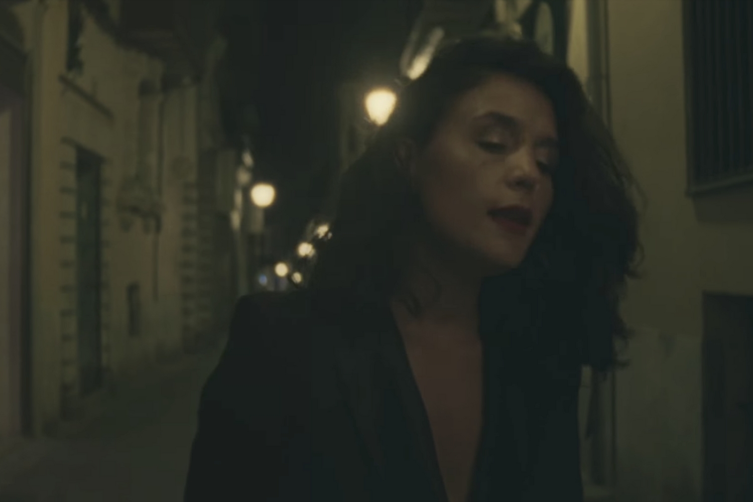 Jessie Ware shares ‘Midnight’ video