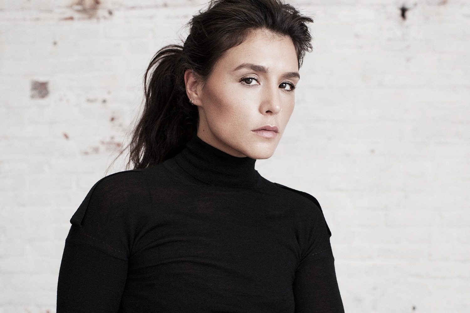 Jessie Ware performs ‘Say You Love Me’ on The Late Late Show