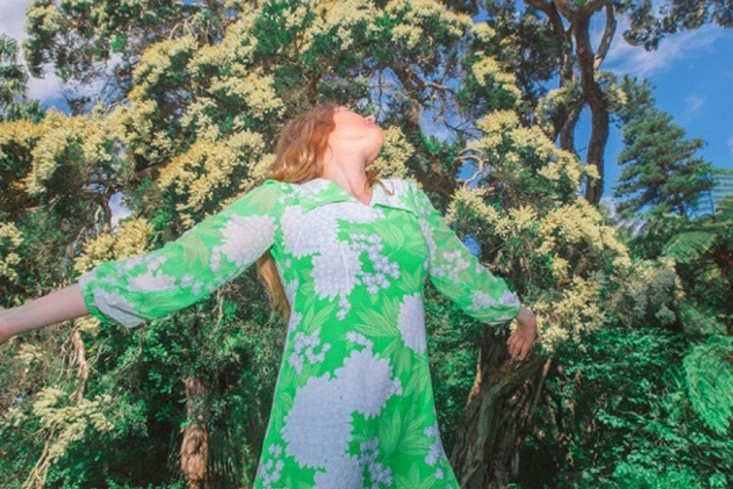 Julia Jacklin shares new songs ‘to Perth, before the border closes’ and ‘CRY’