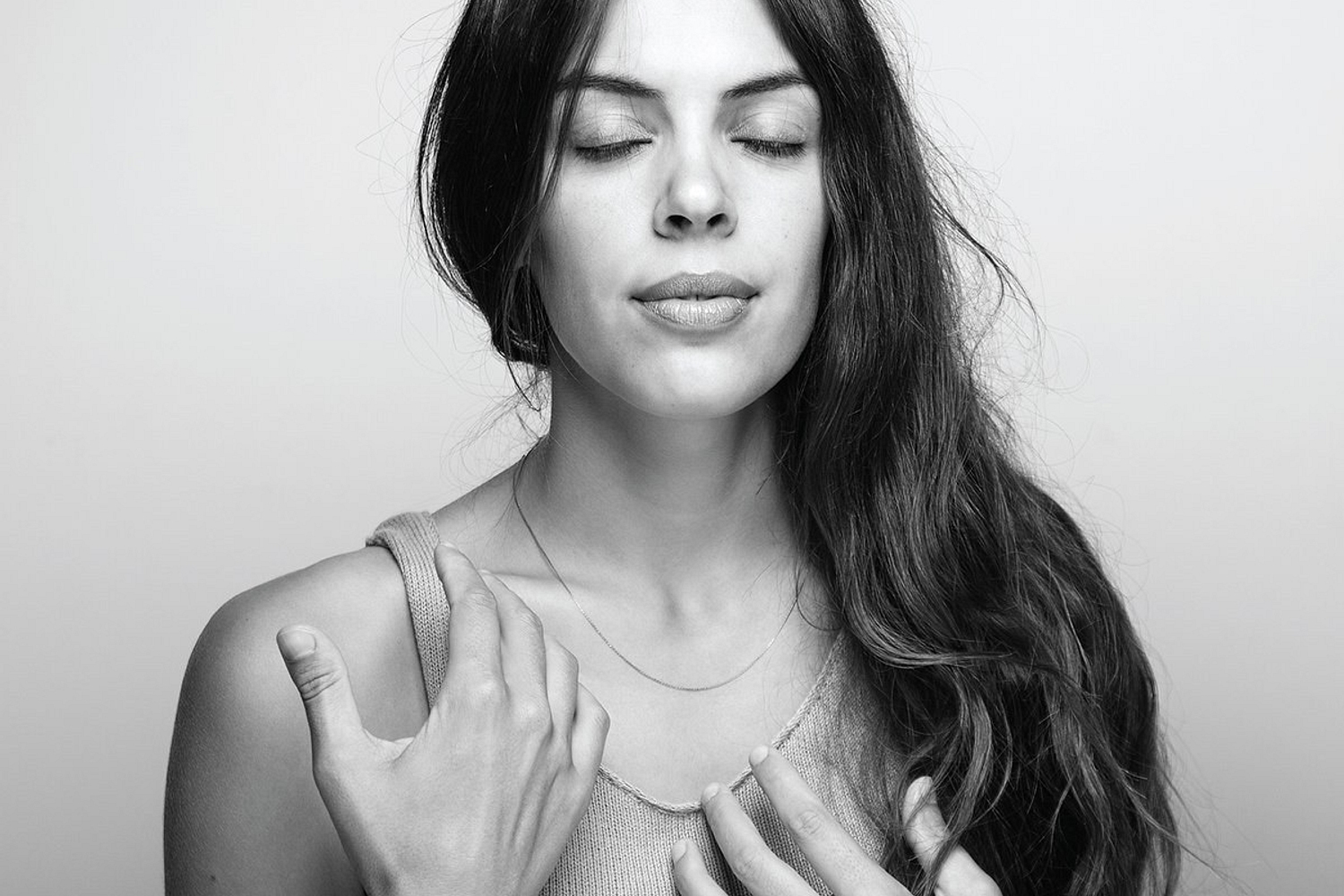 Julie Byrne - Not Even Happiness