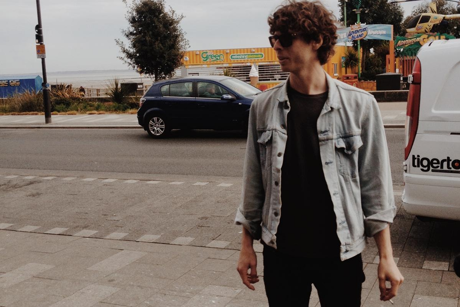 Air hockey, raging bulls and Palma Violets: Kid Wave share exclusive tour diary