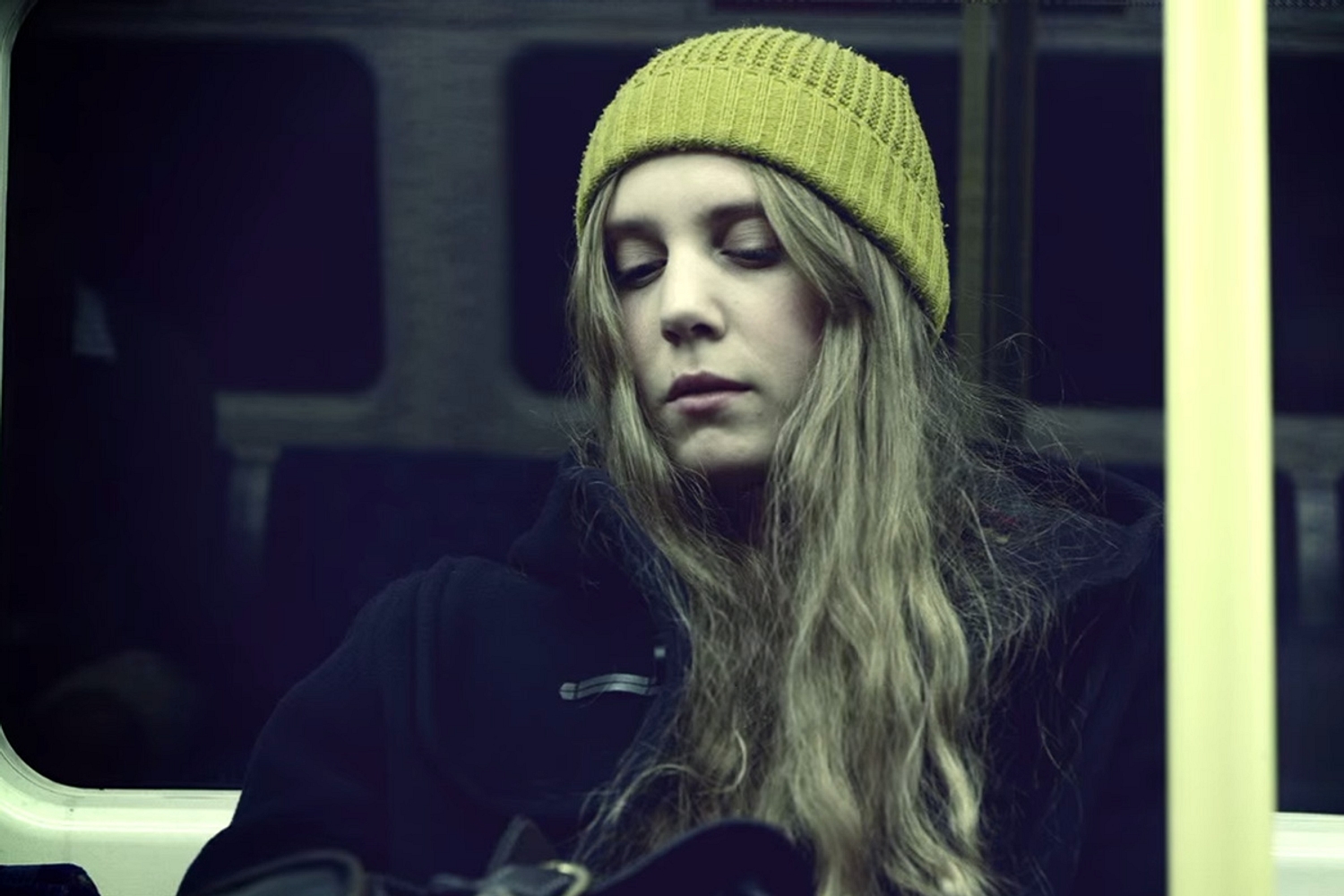 Kid Wave air video for new ‘Gloom’ single