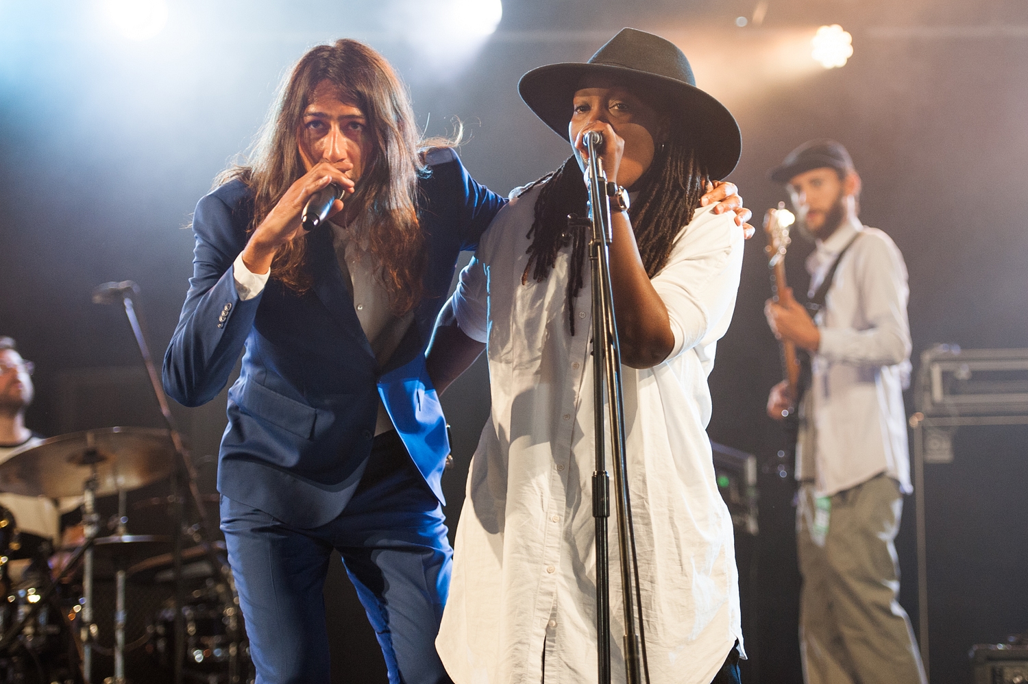 Kindness wakes up Latitude 2015's Sunday snoozers