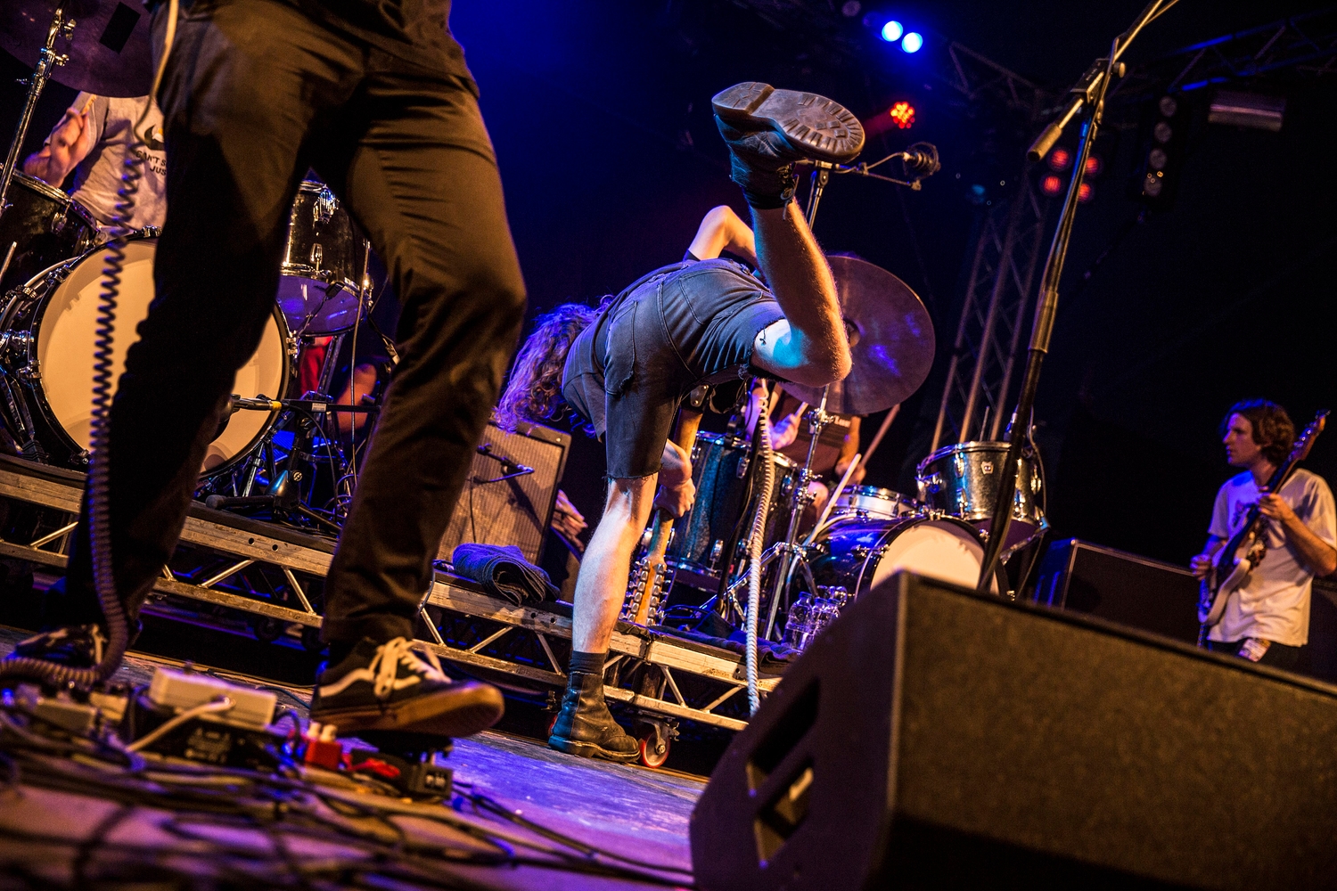 King Gizzard & The Lizard Wizard bend minds and spines at Reading 2016