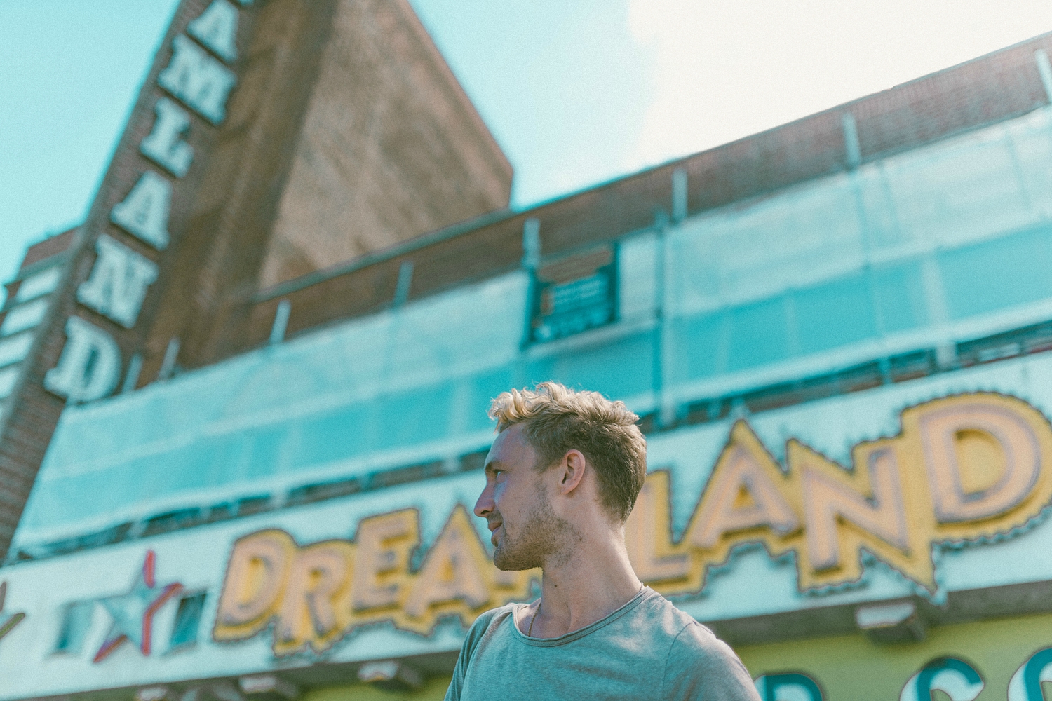 Krusoe shares debut single, ’S.O.S’