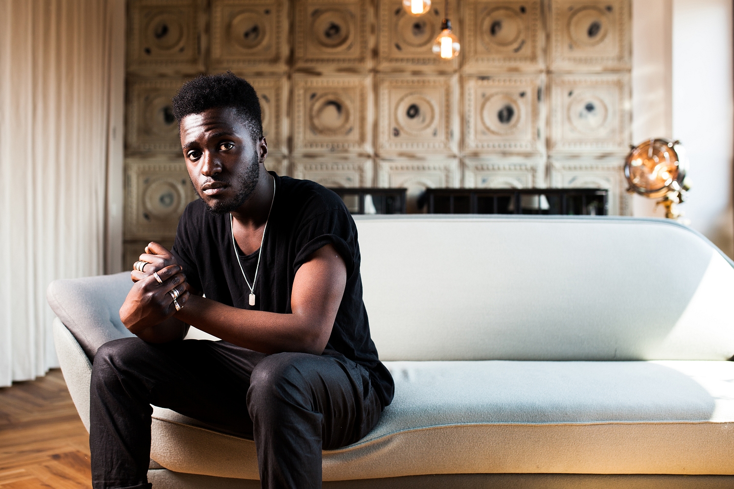 Kwabs: “Through a darkness I want to achieve a sense of hope”