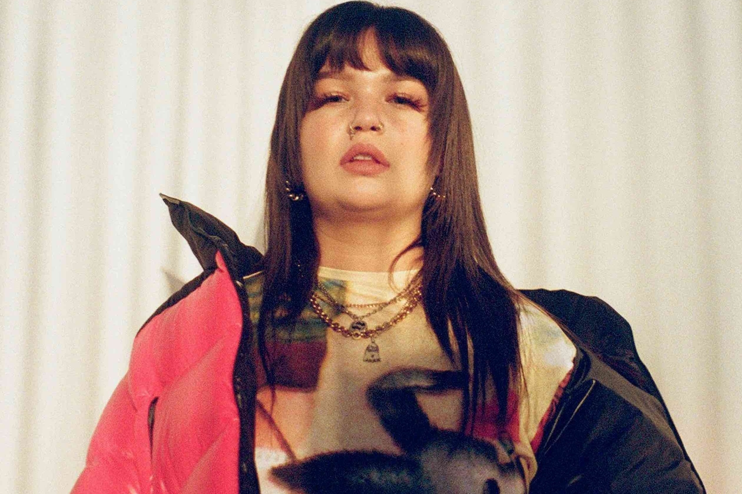 Lola Young introduces her “new sound” on latest track ‘Stream of Consciousness’