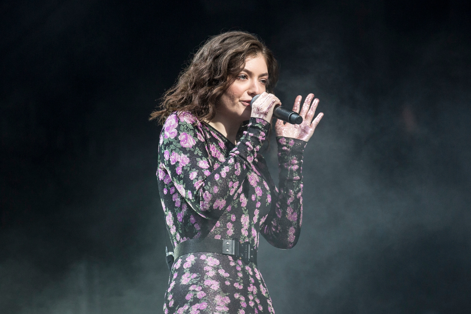 Lorde hints at piano-based third album