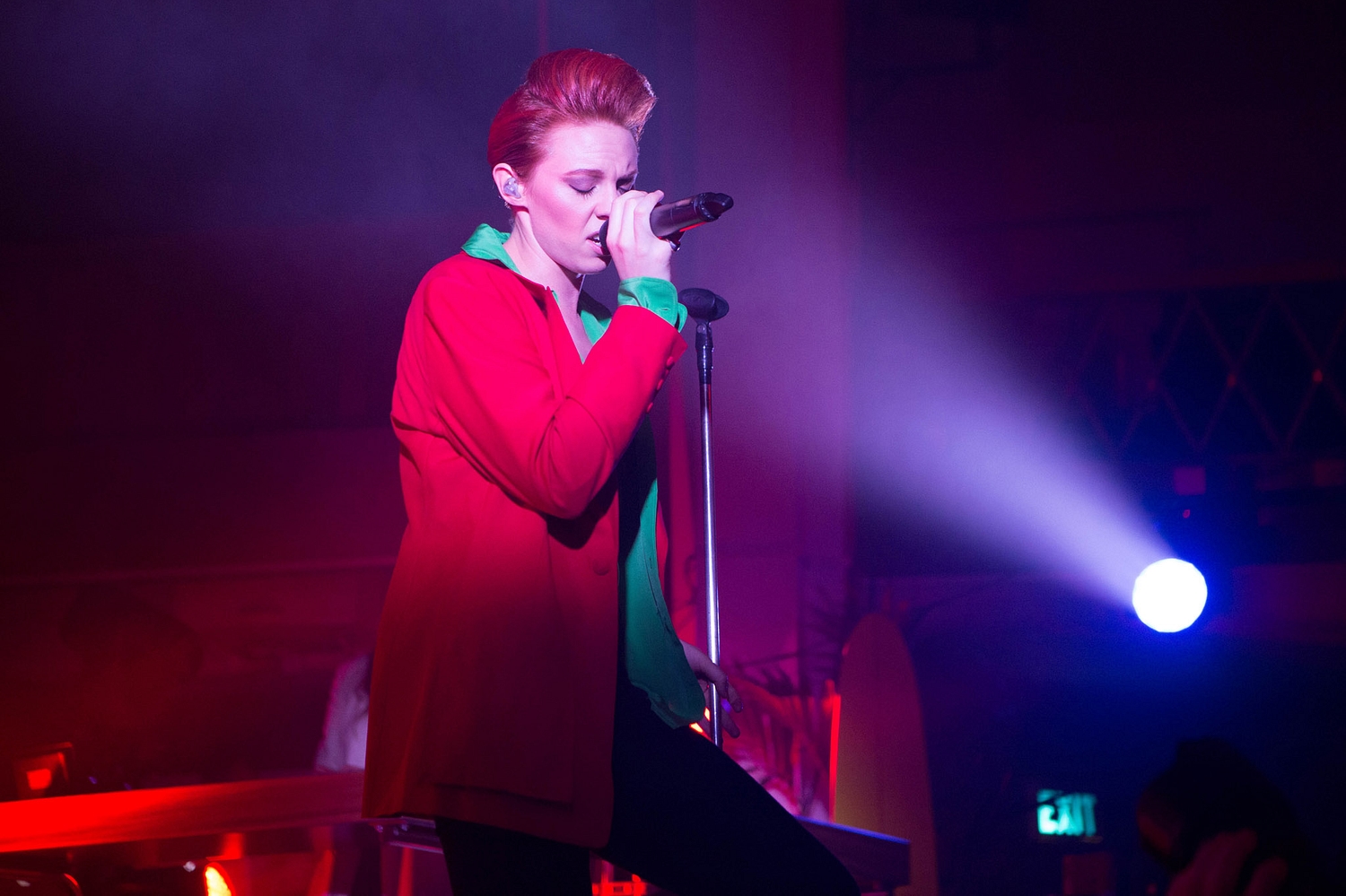 La Roux makes London live comeback