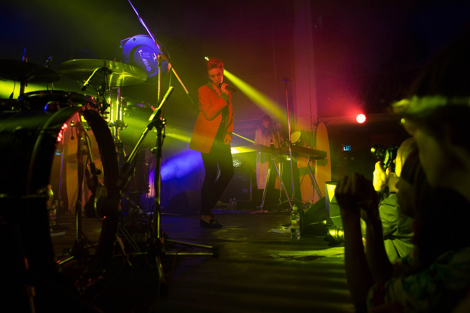 La Roux makes London live comeback