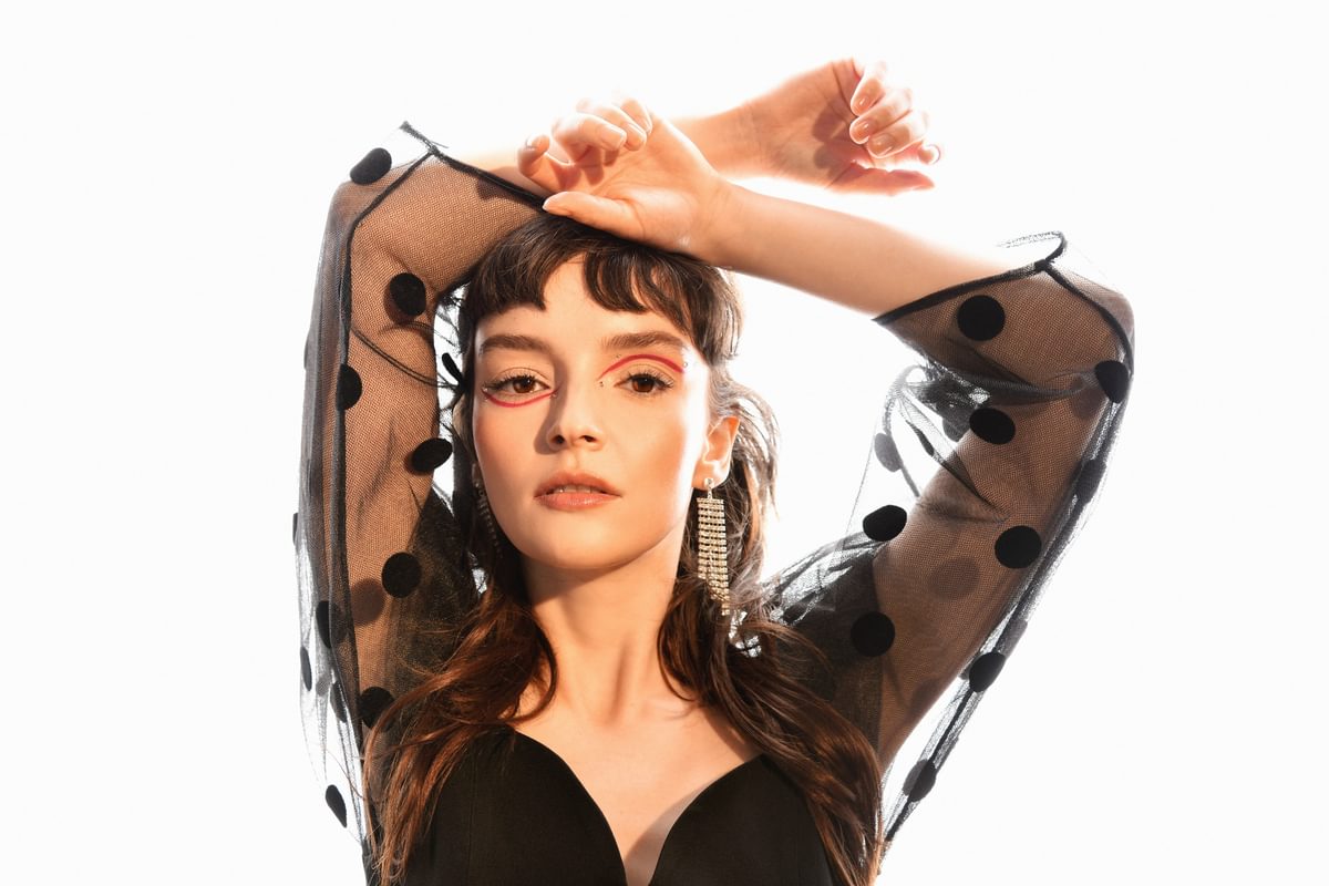 Lauren Mayberry is on the cover of DIY's October 2023 issue! • News • DIY Magazine - Vimarsana News