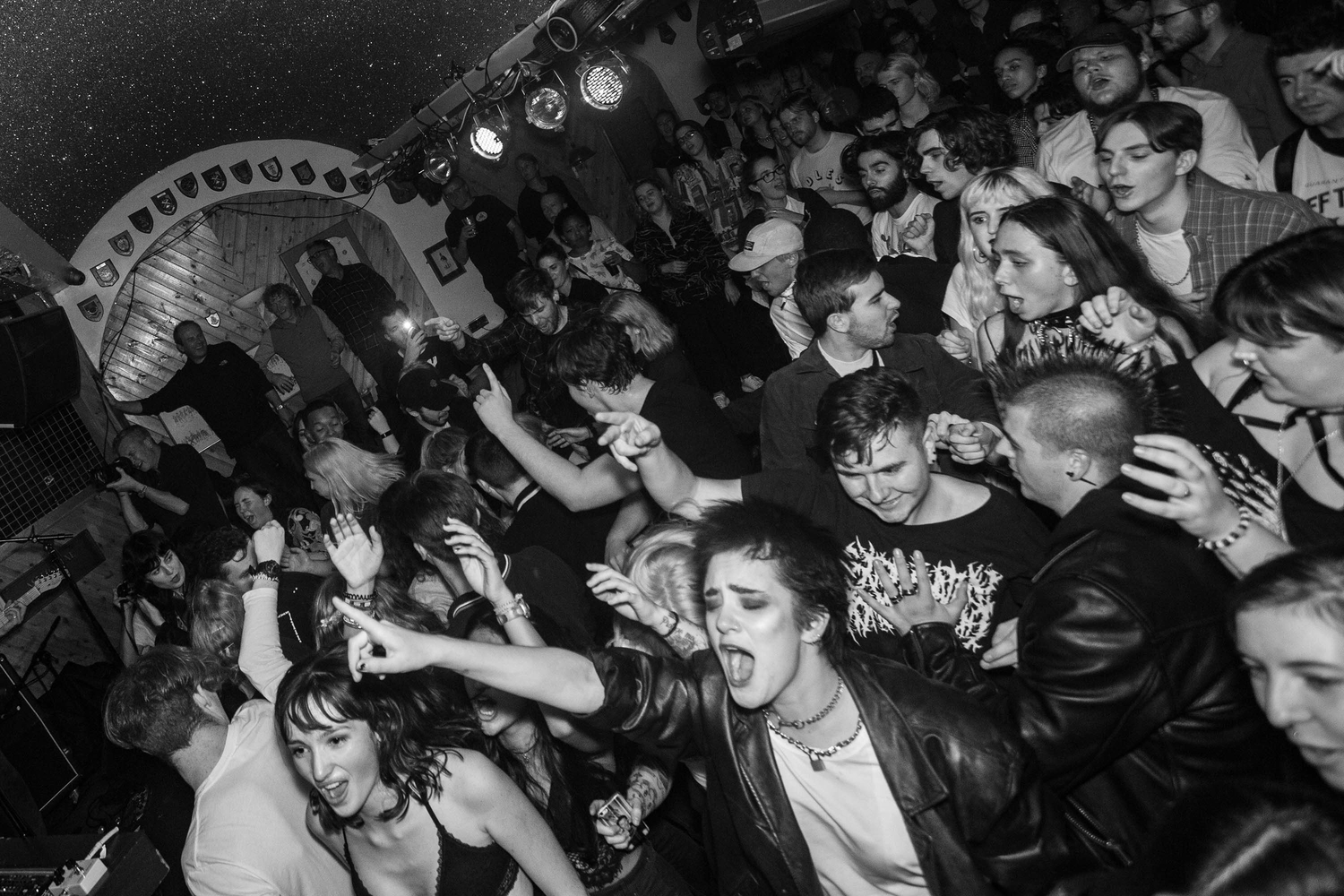 Lady Bird bring big energy and a piano sing-along to Moth Club for Jäger Curtain Call