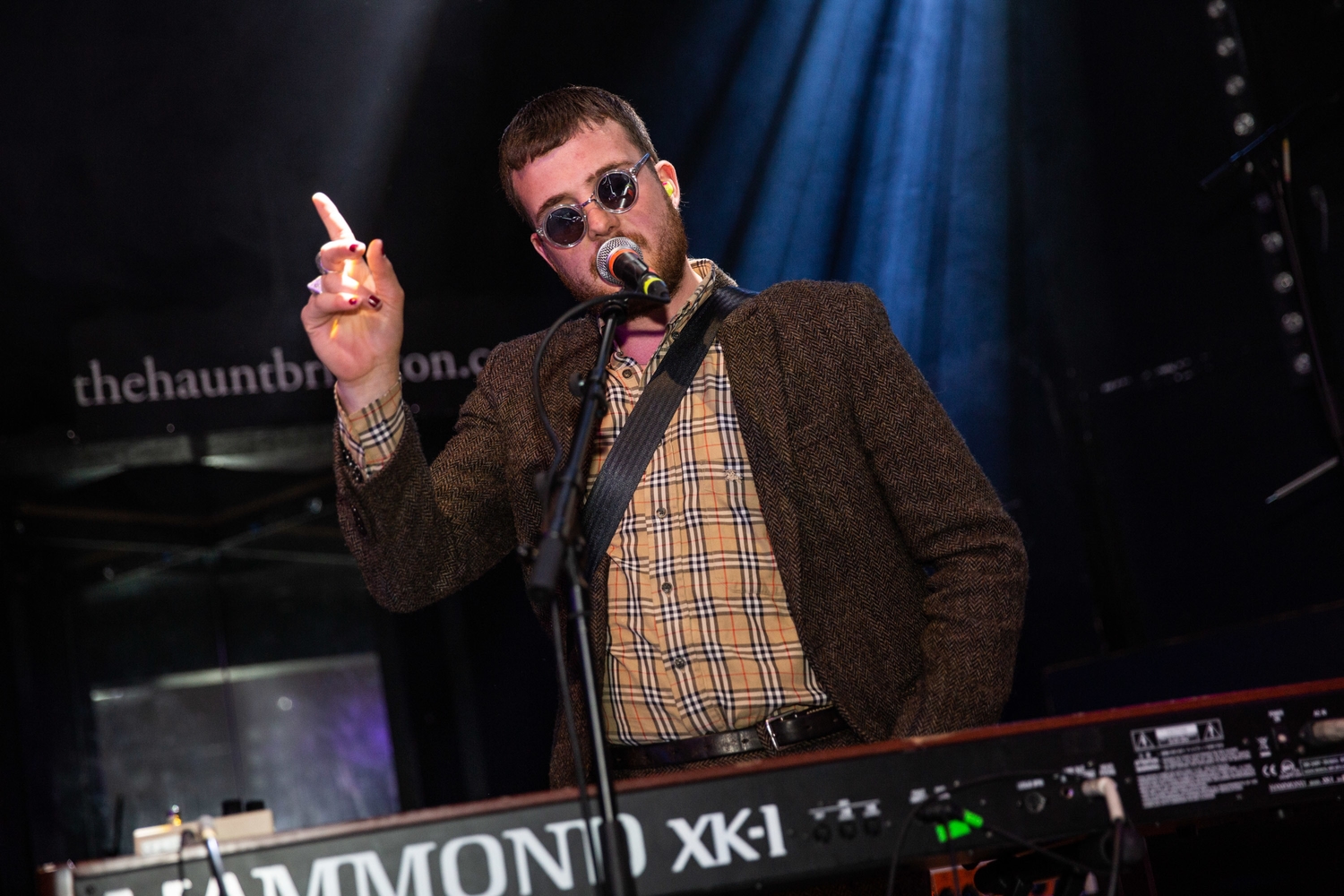 Surfbort, Crack Cloud, Pottery and more shine bright on Day One of The Great Escape 2019