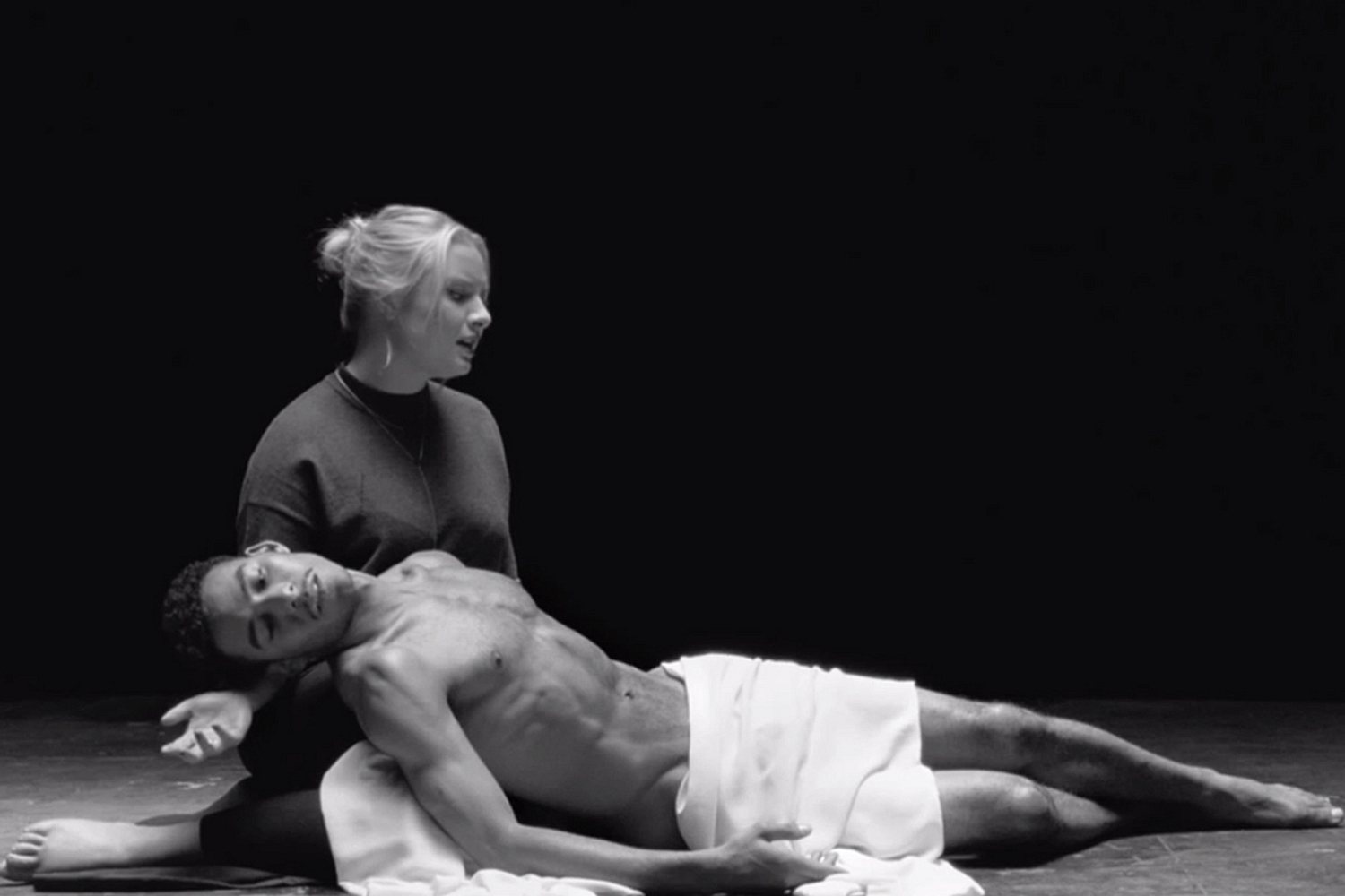 Låpsley unveils video for ‘Falling Short’