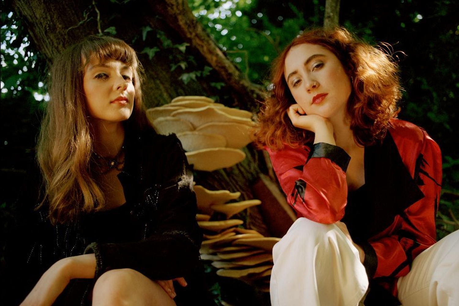 Let’s Eat Grandma return with ‘Hall Of Mirrors’