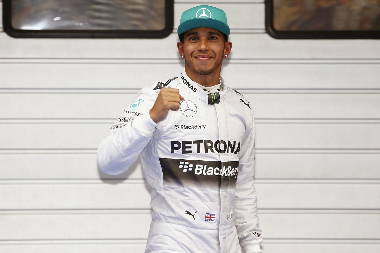 Lewis Hamilton wants to be a successful pop star