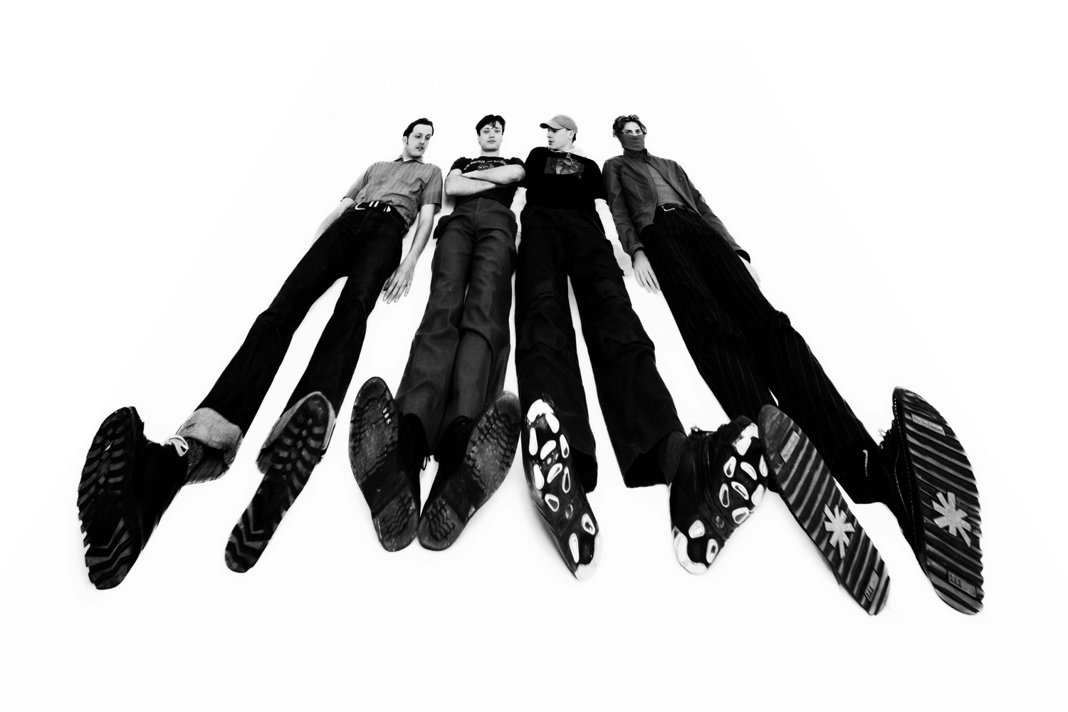 Legss announce new EP ‘Fester’