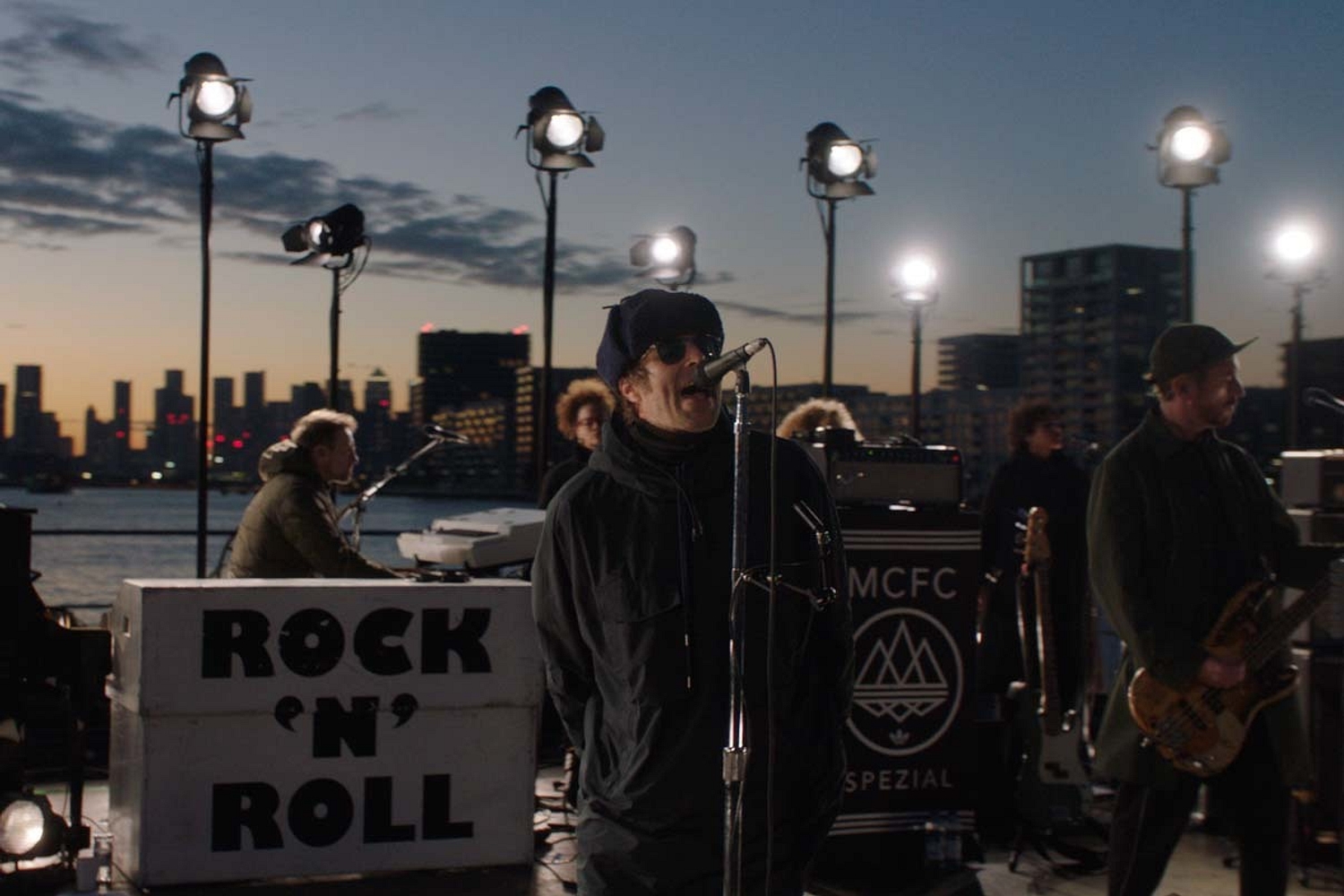 Liam Gallagher, Down By The River Thames