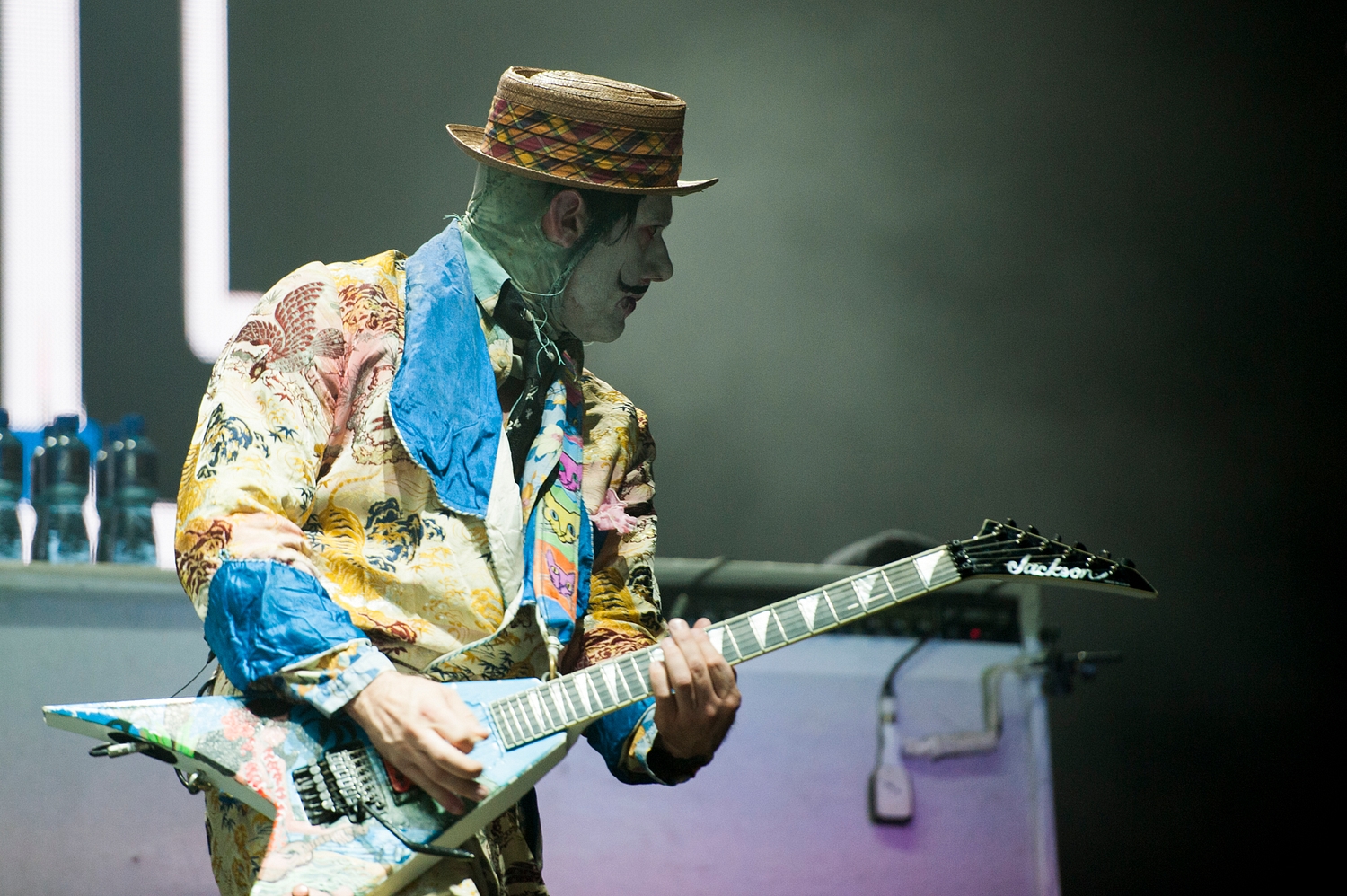 Limp Bizkit incite nu-metal chaos at Reading 2015