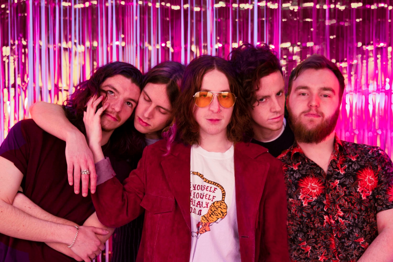 Llovers share shimmering new track 'Honestly'